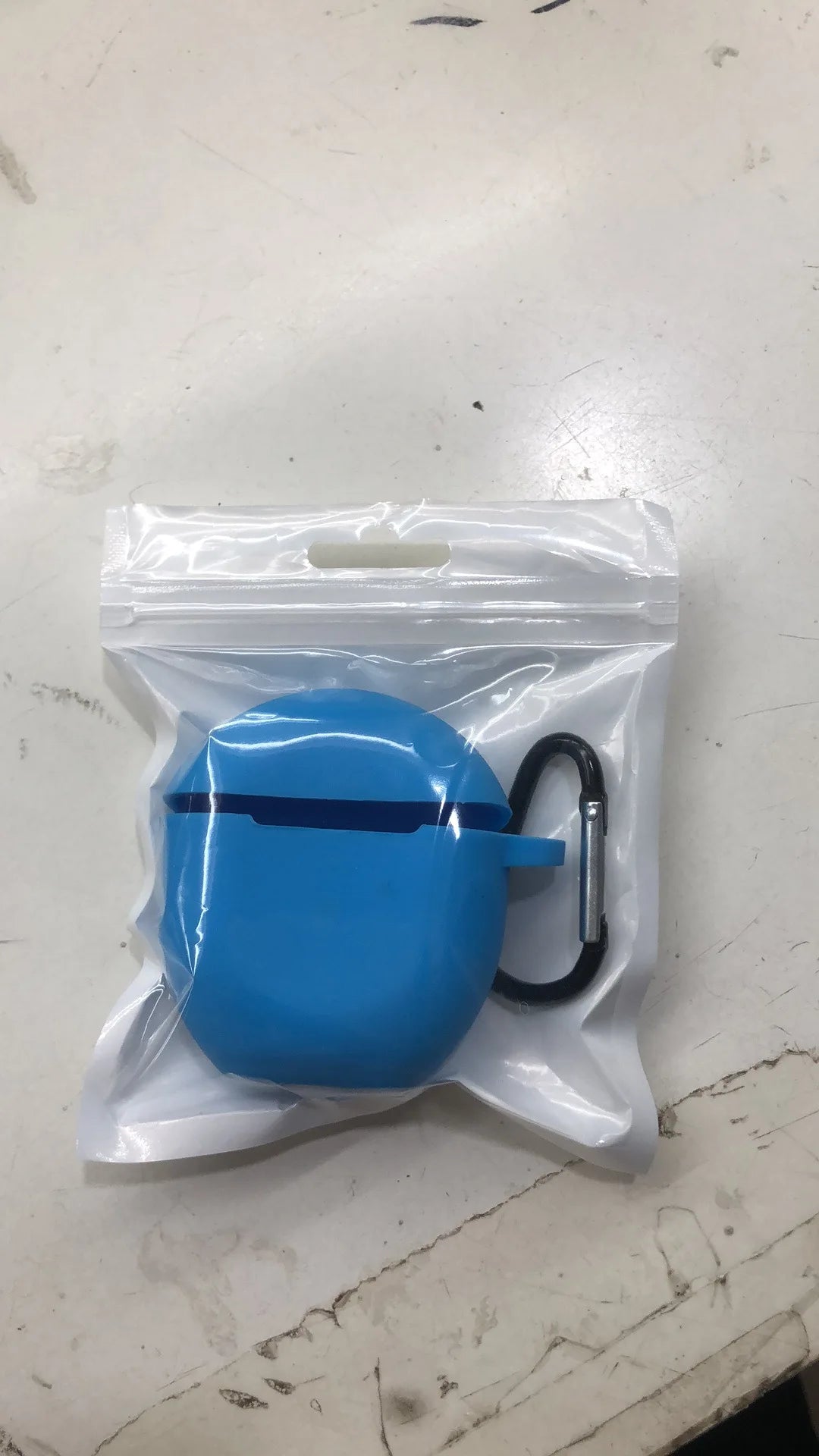 Wholesale Silicone Protective Cover case for One Plus Buds Tws With Hook Earphone case - 图片 6