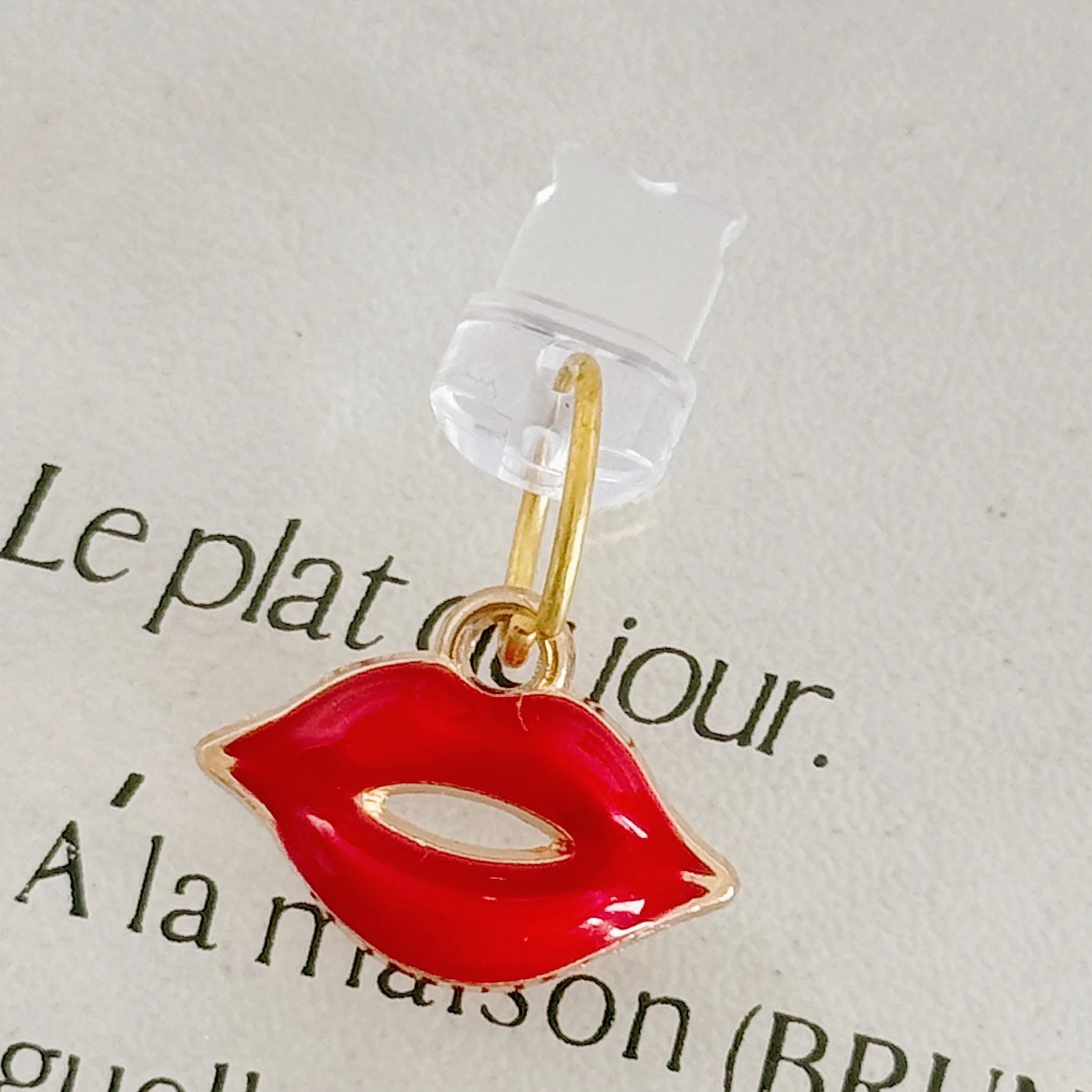 Personalized Red Lip Lipstick Series Mobile Phone Dust Plug Pendant Accessories Suitable for Charging Port - 图片 10