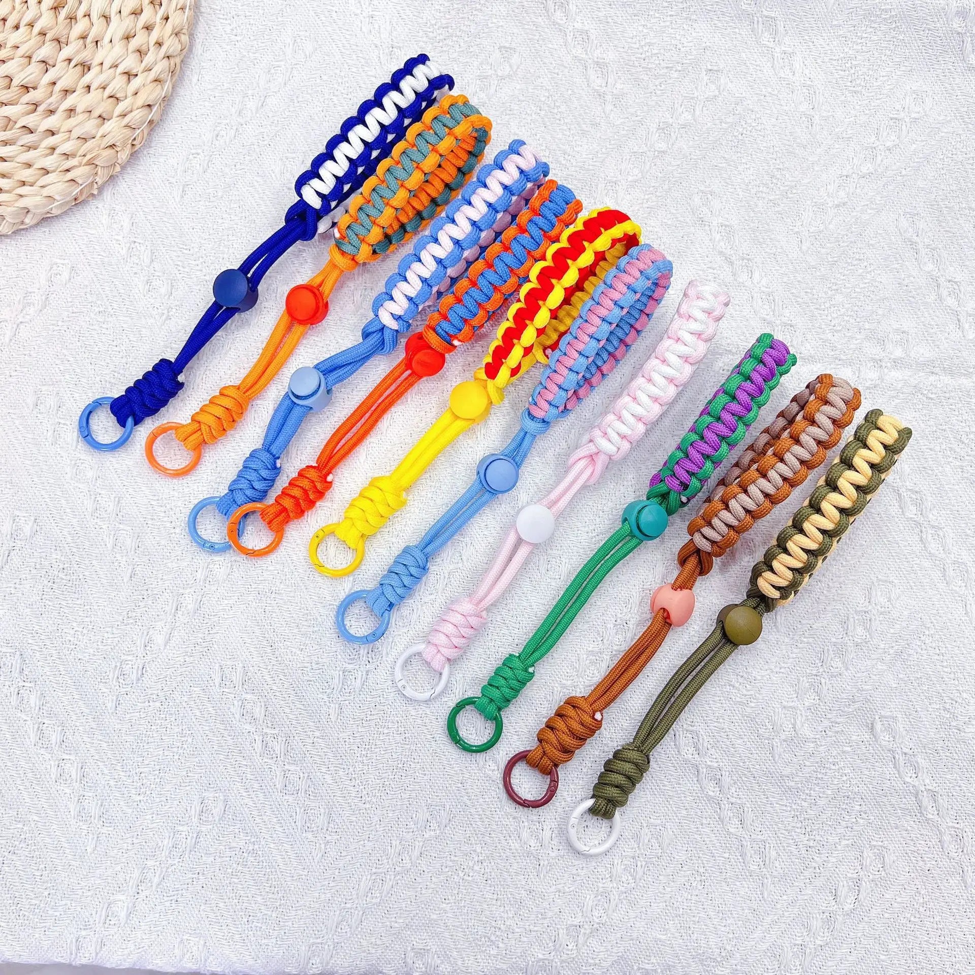 Hot-selling European Travel Adjustable Woven Mobile Phone Lanyard Simple Trendystyle Wrist Short Thick Anti-lost